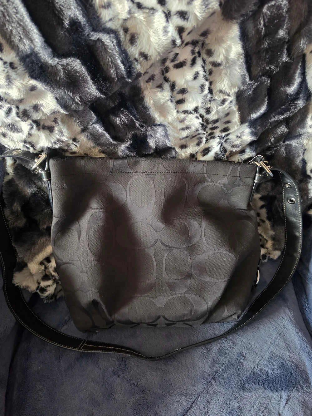 Coach Black Signature Crossbody Hobo Bag Soho Duffle
